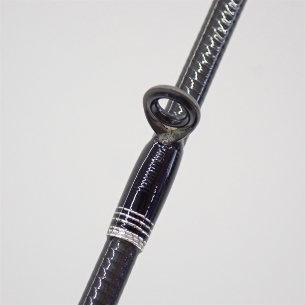 ２２エンゲツＳＳ フルソリッドＢ６０ＭＬ－ＦＳ 右